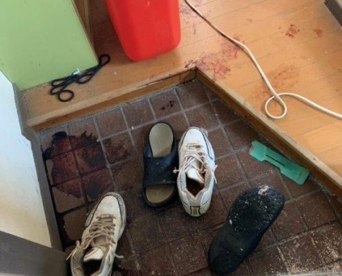 汚染物がある玄関