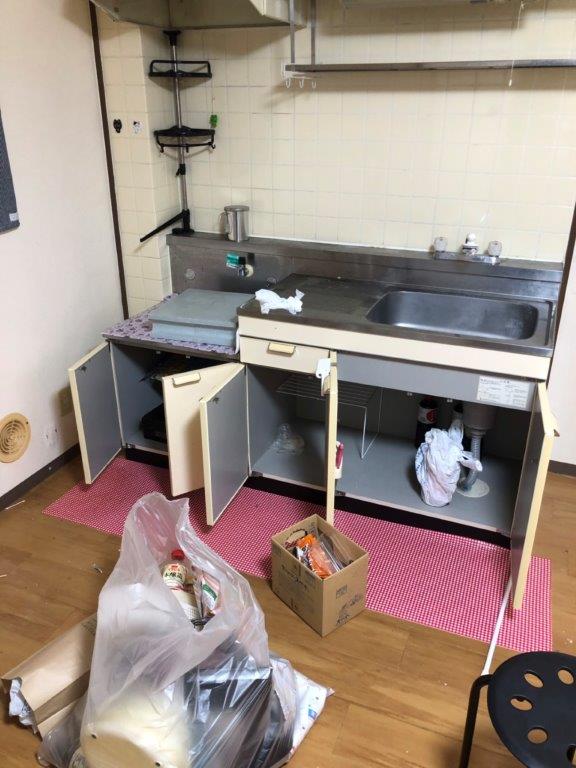 キッチンの片付け前