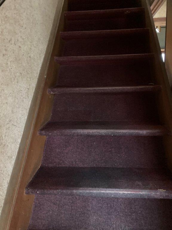 階段の片付け後